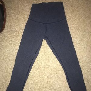 7/8ths crop lululemon pant